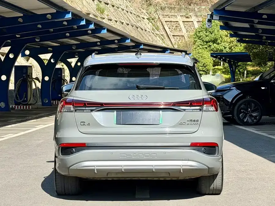 Audi Q4 e-tron 2024 40 e-tron Creative Edition 2024 — миниатюра 5