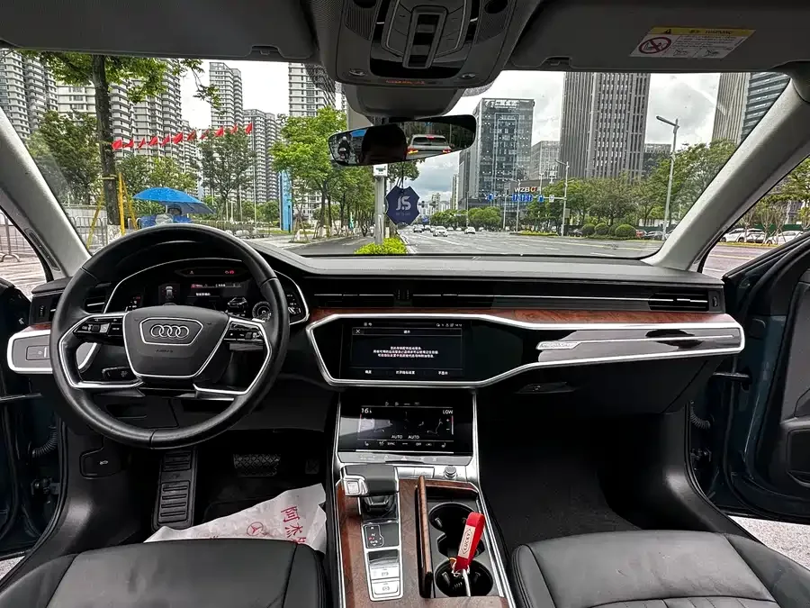 Audi A6 Audi A6 (Imported) 2021 allroad quattro Explorer 55 TFSI Premium Off-Road Edition 2022 — миниатюра 3