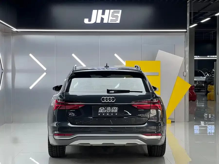 Audi A6 2023 allroad quattro 55 TFSI exclusive off-road version 2023 — миниатюра 2