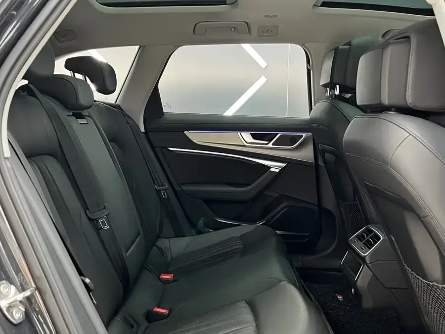 Audi A6 2023 allroad quattro 55 TFSI exclusive off-road version 2023 — миниатюра 4