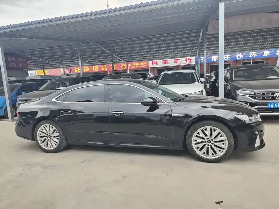 Audi A7L 2024 45TFSI S-line Dream Flow Crystal Set 2024 — миниатюра 3
