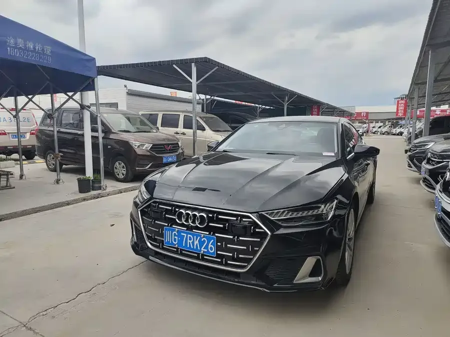 Audi A7L 2024 45TFSI S-line Dream Flow Crystal Set 2024 — фото 1, купить с доставкой в Москву
