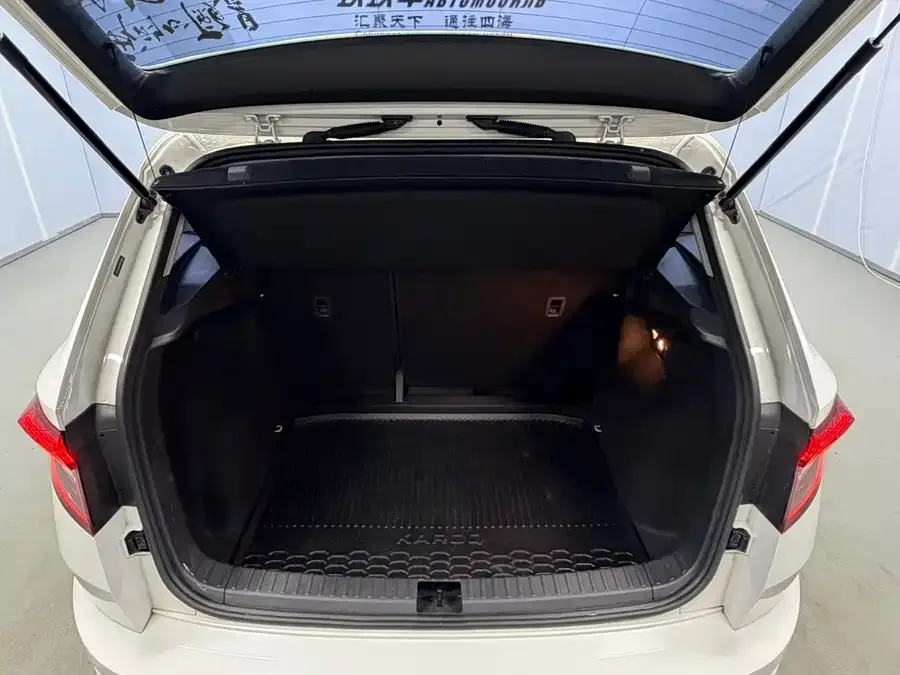 Skoda Karoq Korok 2021 TSI280 Deluxe Edition 2022 — миниатюра 4