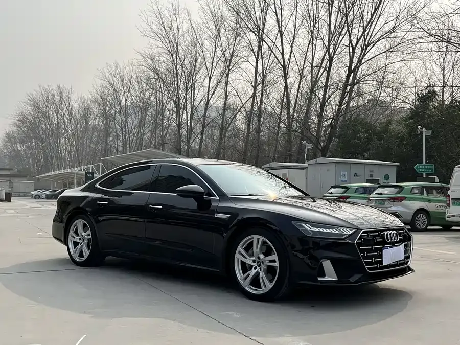 Audi A7L 2024 45TFSI quattro S-line Vision Flow Crystal Set 2024 — миниатюра 3