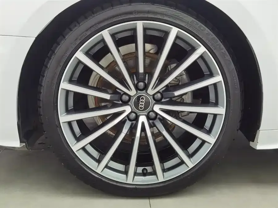 Audi A5 Audi A5 (Imported) 2024 Sportback 40 TFSI quattro Luxury Dynamic Edition 2025 — миниатюра 5