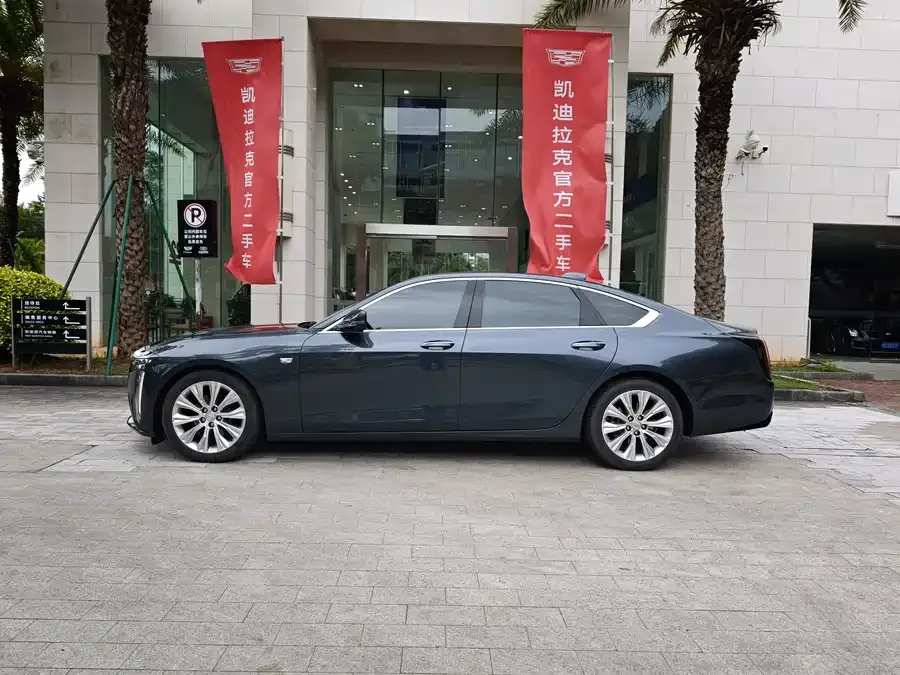 Cadillac CT6 2023 28T Premium Edition 2023 — миниатюра 2