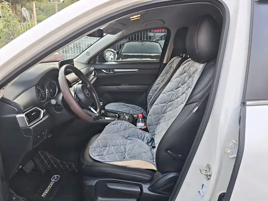 Mazda CX5 2024 2.0L automatic two-wheel drive comfort model 2024 — миниатюра 4