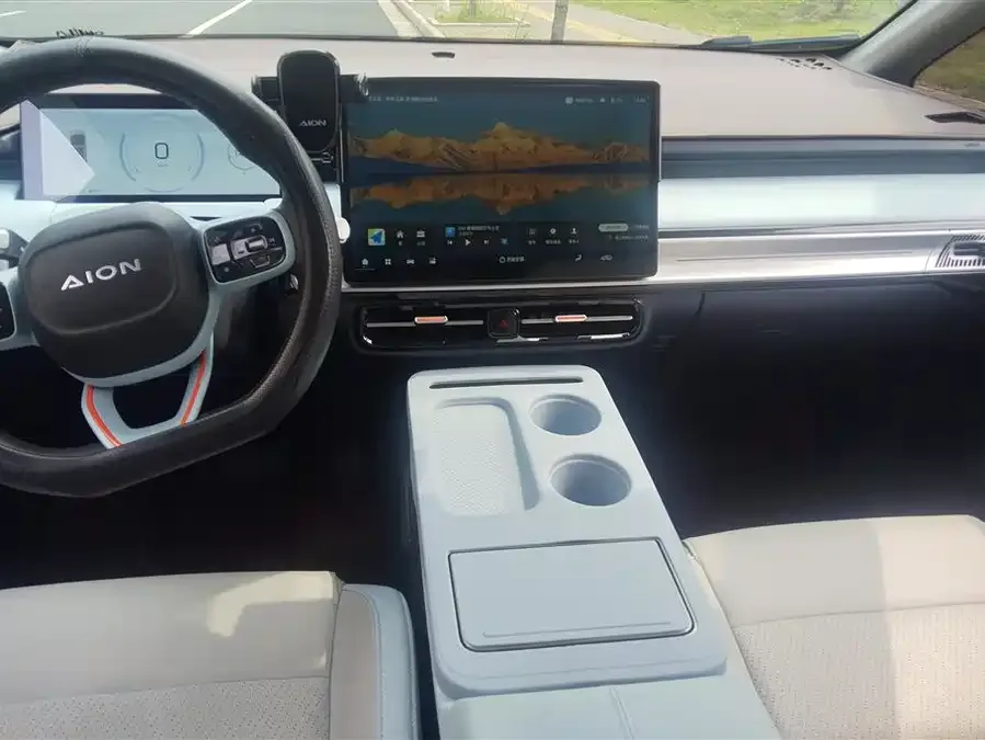 AION AION Y AION Y 2022 Plus 70 Smart Edition 2022 — миниатюра 4