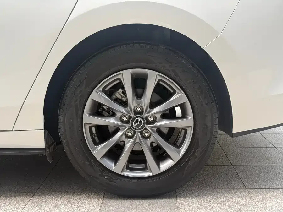 Mazda Axela Mazda3 Angkesela 2021 2.0L automatic quality version 2022 — миниатюра 3
