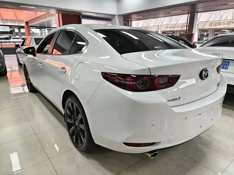 Mazda Axela Mazda 3 Axela 2025 2.0L Automatic Premium Edition 2025 — миниатюра 4