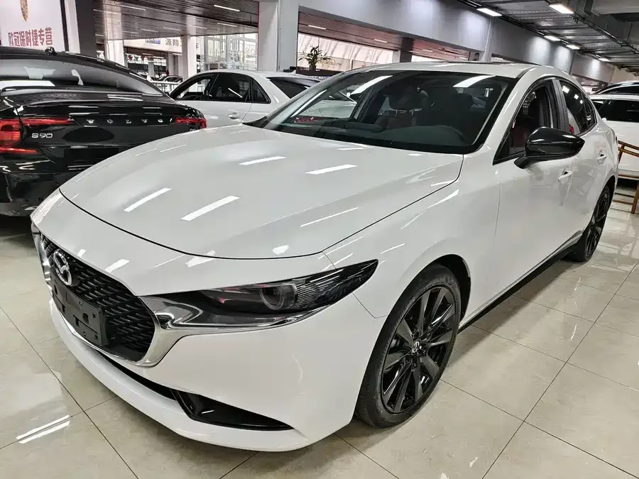 Mazda Axela Mazda 3 Axela 2025 2.0L Automatic Premium Edition 2025 — фото 1, купить с доставкой в Москву