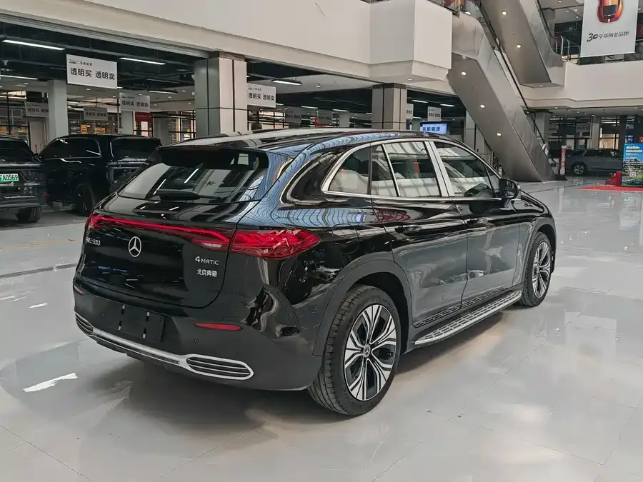 Mercedes-Benz EQE SUV Mercedes-Benz EQE SUV 2024 500 4MATIC Pioneer Edition 2026 — миниатюра 2