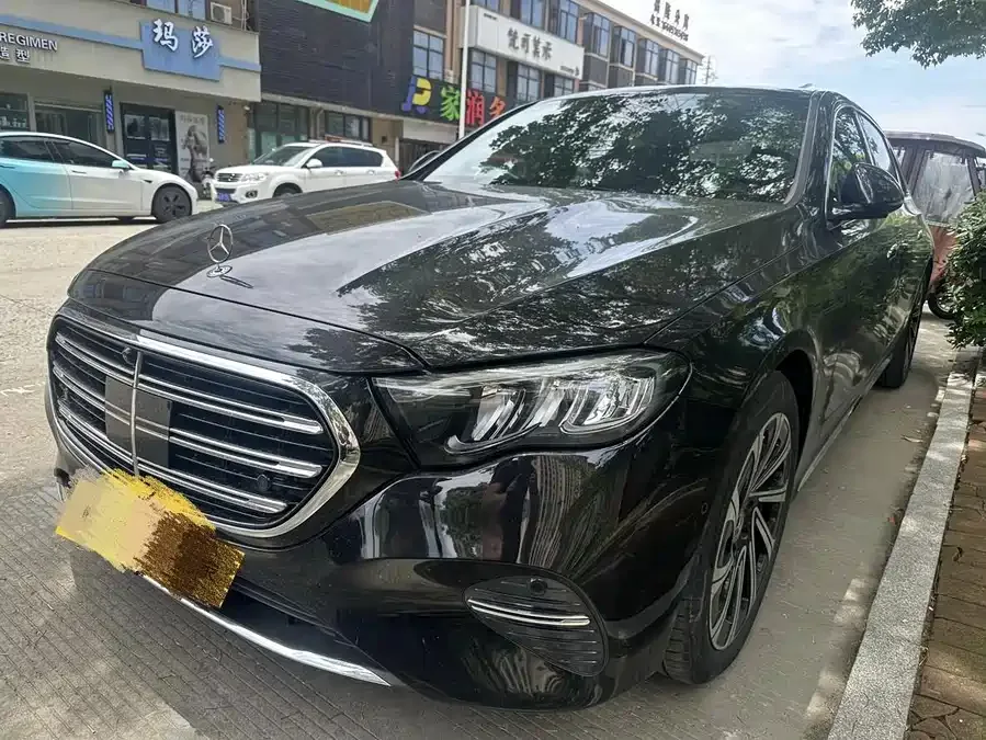 Mercedes-Benz E-Class 2024