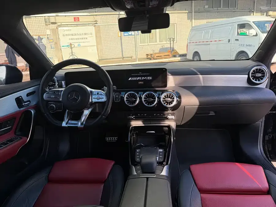 Mercedes-Benz A-Class AMG Mercedes-Benz A-Class AMG (Imported) 2022 AMG A 35 4MATIC 2022 — миниатюра 5