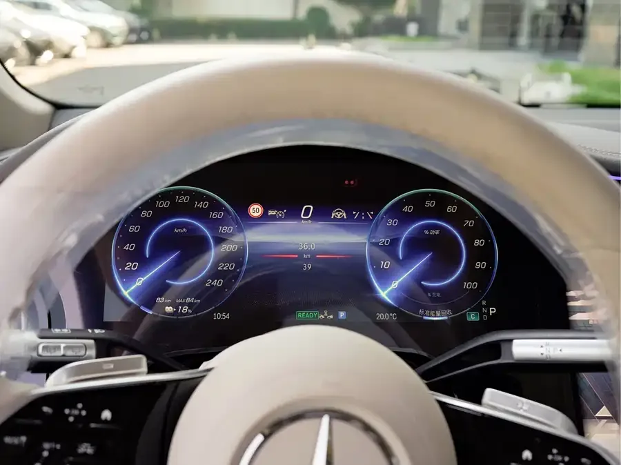 Mercedes-Benz EQS SUV Mercedes-Benz EQS SUV 2025 500 4MATIC 2026 — миниатюра 3
