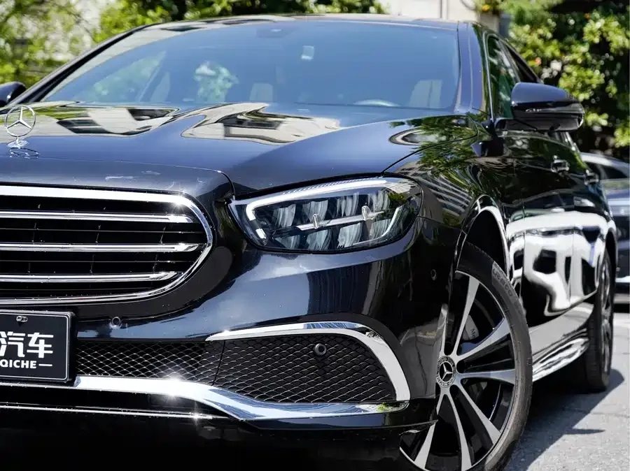 Mercedes-Benz E-class new energy Mercedes-Benz E-Class New Energy 2022 E 350 e L Plug-in Hybrid Sports Sedan 2023 — миниатюра 3