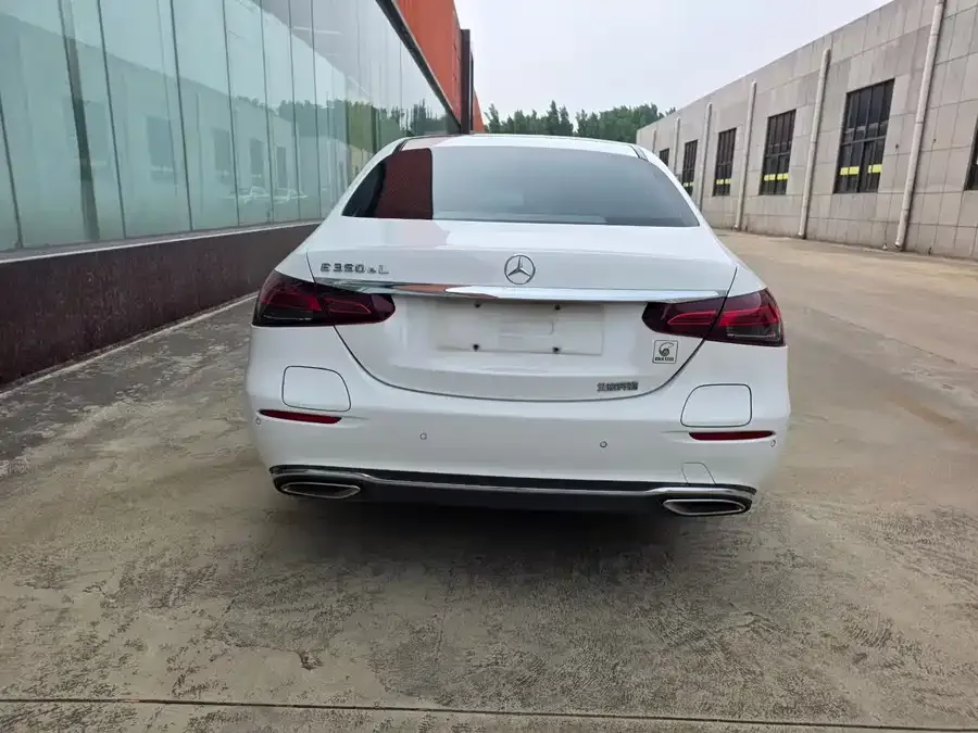 Mercedes-Benz E-class new energy Mercedes-Benz E-Class New Energy 2022 Model E 350 e L Plug-in Hybrid Sedan 2022 — миниатюра 2