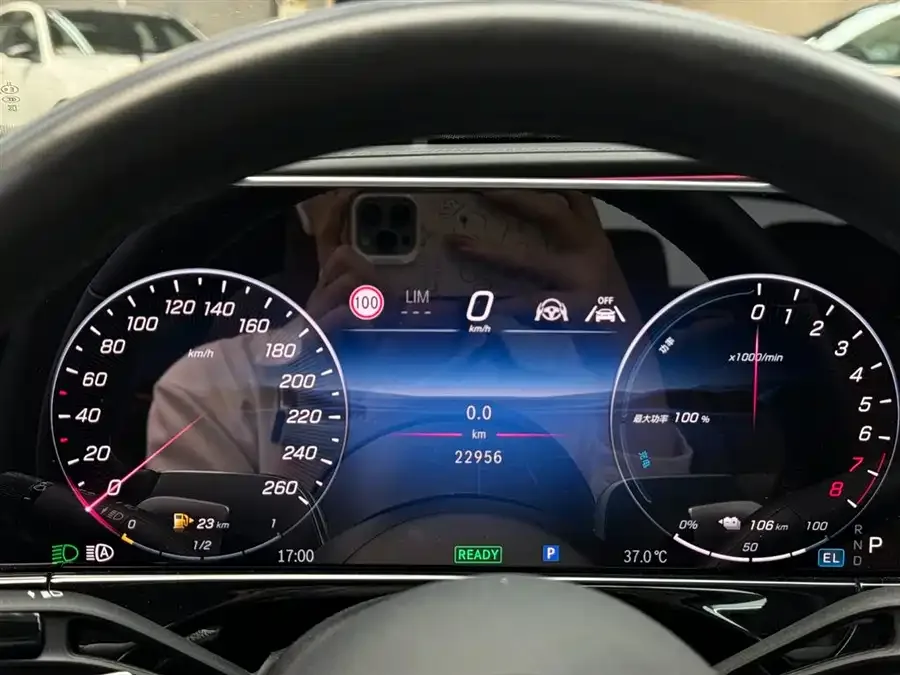 Mercedes-Benz E-class new energy Mercedes-Benz E-Class New Energy 2024 E 350 e L Plug-in Hybrid Sedan 2024 — миниатюра 4