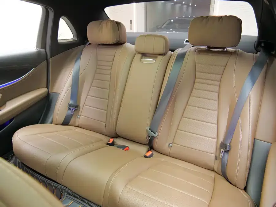 Mercedes-Benz E-class new energy Mercedes-Benz E-Class New Energy 2023 E 350 e L Plug-in Hybrid Sports Sedan 2023 — миниатюра 4