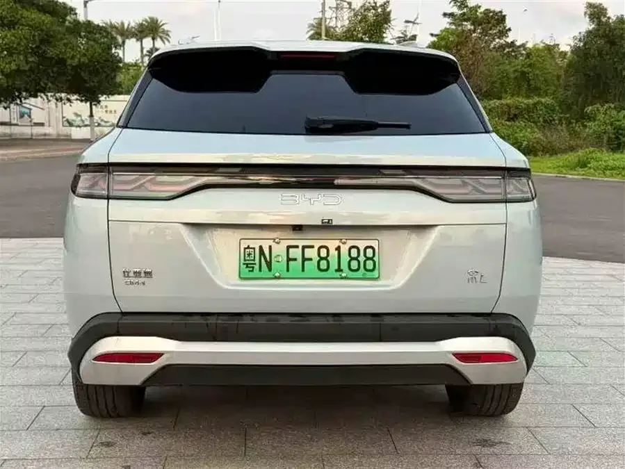 BYD Song L DM-i Song L DM-i 2024 112km Leading Model 2025 — миниатюра 5