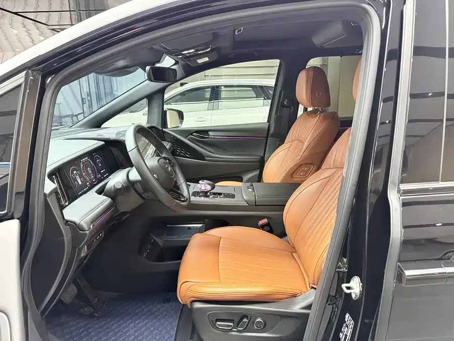 GAC Trumpchi E9 Trumpchi E9 2024 E9 New Year Edition 2024 — миниатюра 2