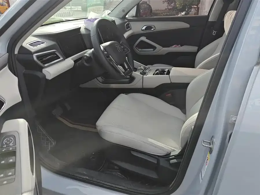 BYD Yuan Up Yuan UP 2024 401KM Leading Model 2024 — миниатюра 3