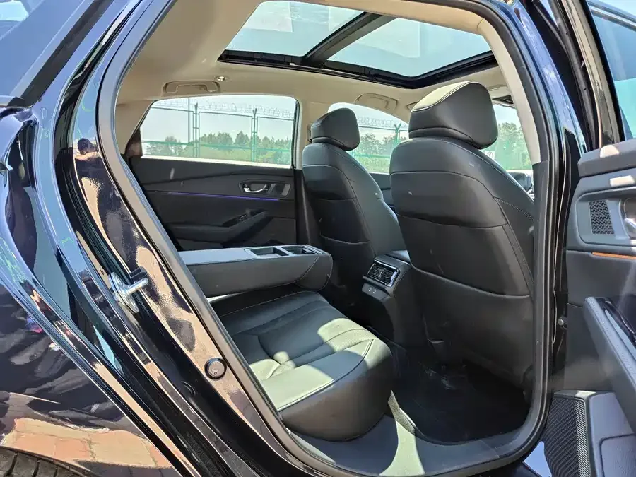 Honda Accord New Energy Accord New Energy 2023 2.0L e:PHEV Premium Edition 2024 — миниатюра 3
