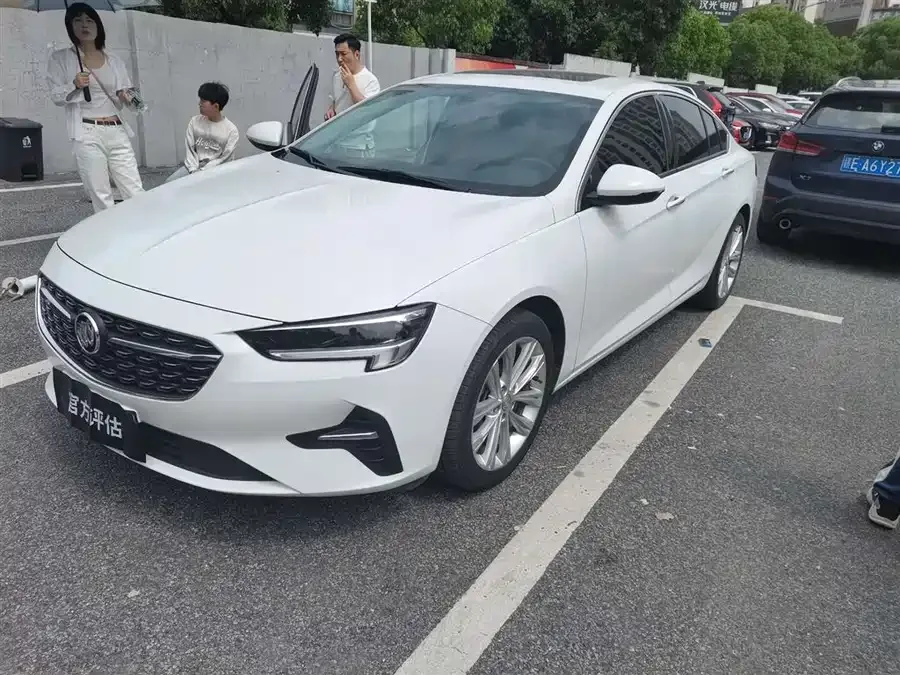 Buick Regal Regal 2022 652T Smart Edition 2022 — фото 1, купить с доставкой в Москву