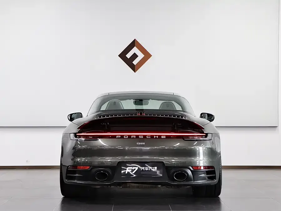 Porsche 911 2022 Targa 4 3.0T 2022 — миниатюра 2