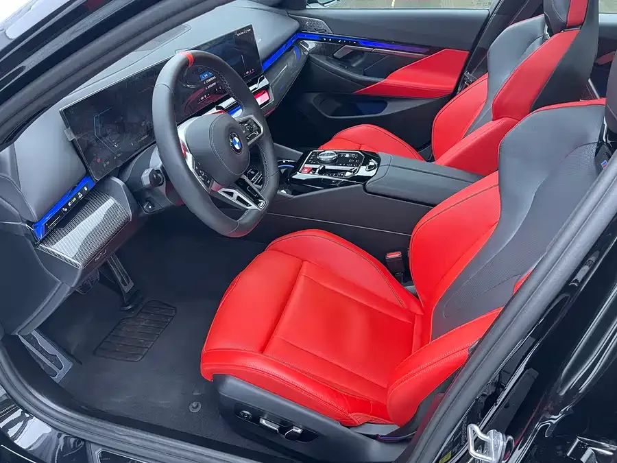 BMW M5 New Energy 2025 M5 2025 — миниатюра 5