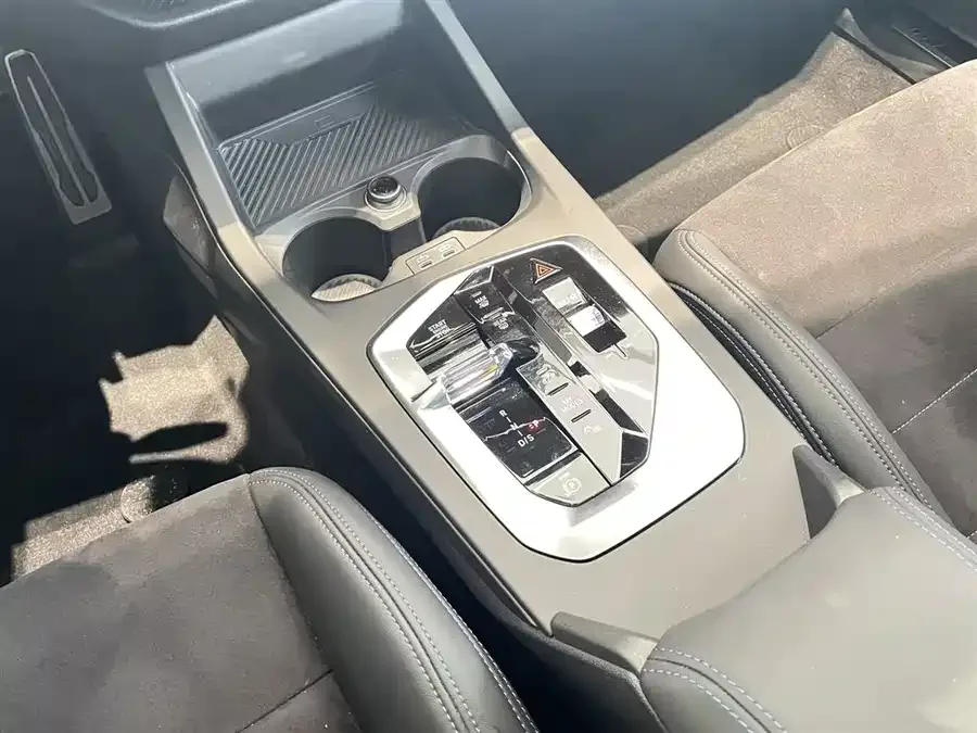 BMW M235L 2025 M235L 2025 — миниатюра 4