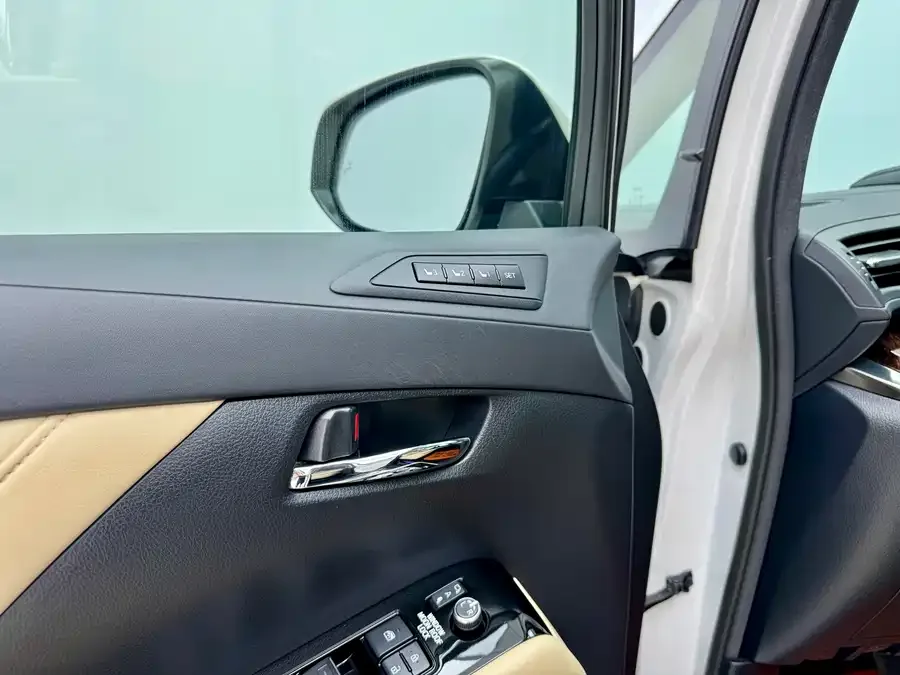 Toyota Alphard Alfa 2021 Dual Engine 2.5L Deluxe Edition 2022 — миниатюра 3