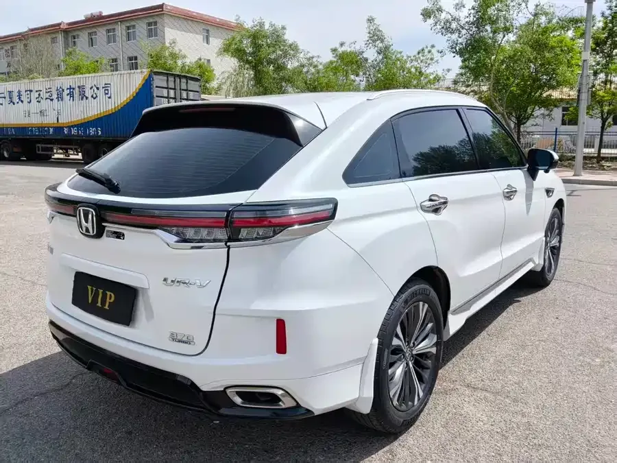 Honda UR-V 2023 240TURBO two-wheel drive version 2022 — миниатюра 3