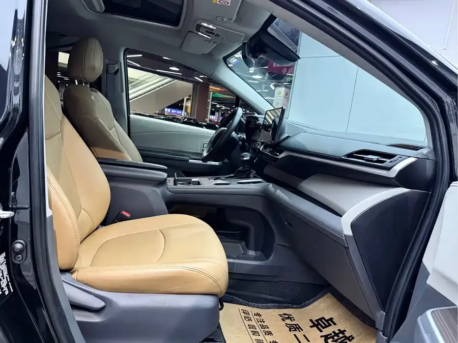 Toyota Sienna SIENNA 2021 2.5L Hybrid Comfort Edition 2022 — миниатюра 5