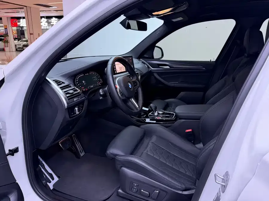 BMW X3M BMW X3 M 2022 X3 M Thunder Edition 2024 — миниатюра 3