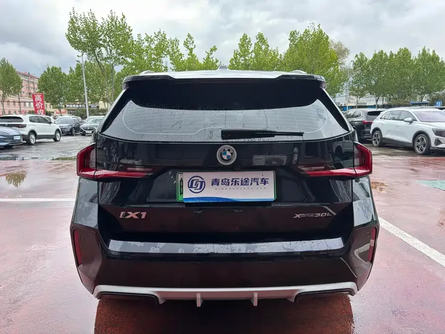 BMW iX1 2023 xDrive30L M Sport Package 2024 — миниатюра 2
