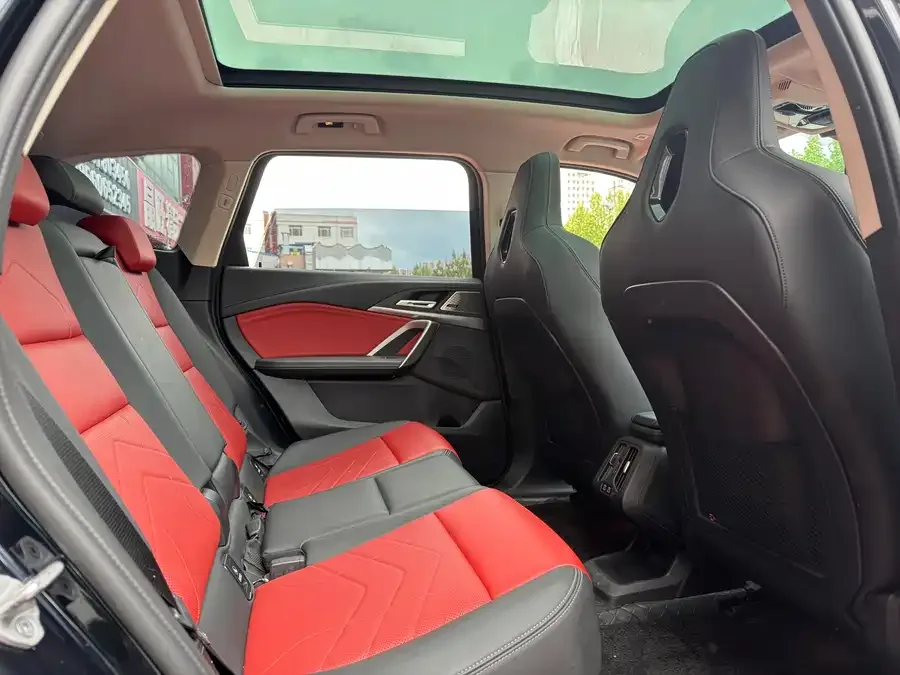 BMW iX1 2023 xDrive30L M Sport Package 2024 — миниатюра 4
