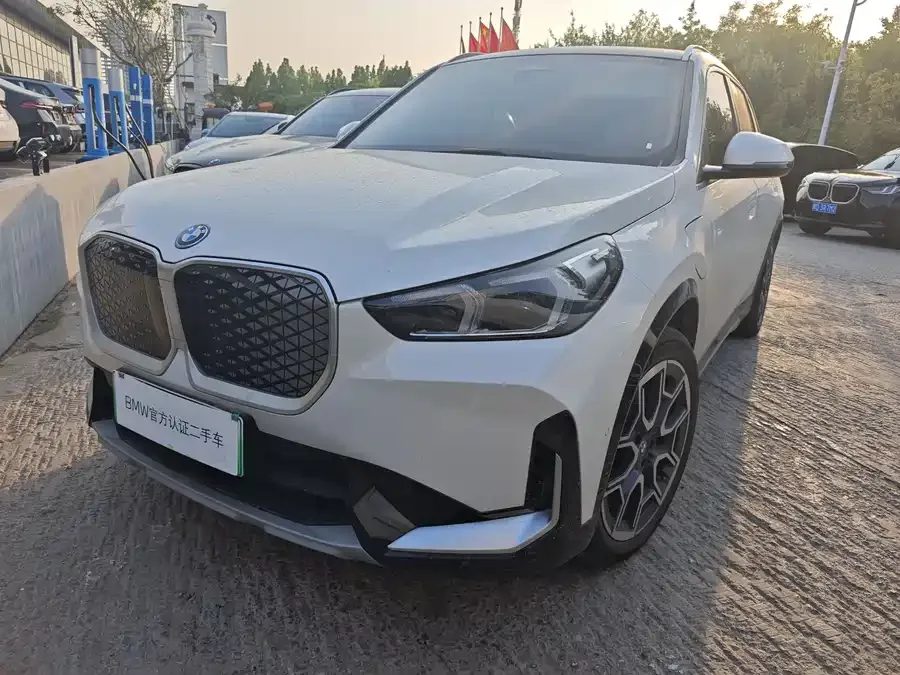 BMW iX1 2025 xDrive30L X Design Package 2025 — фото 1, купить с доставкой в Москву