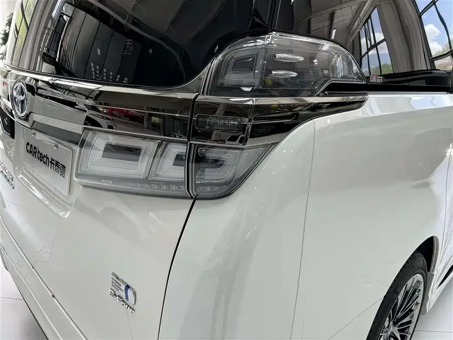Toyota Crown Vellfire Vellfire 2023 Crown Hybrid 2.5L HV Supreme Edition 2023 — миниатюра 5