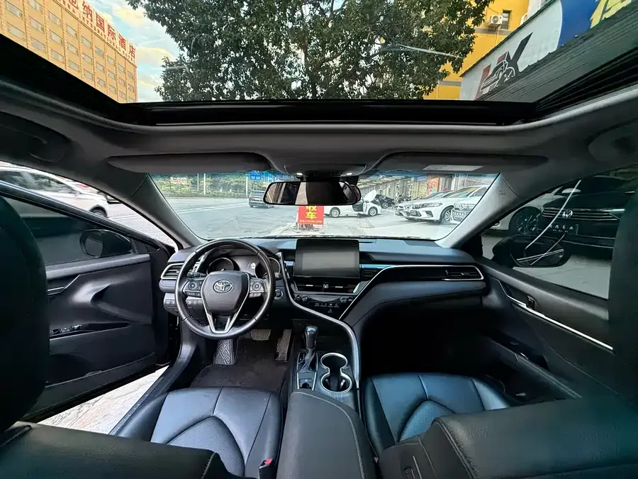 Toyota Camry Camry 2023 2.0G Deluxe Edition 2023 — миниатюра 3