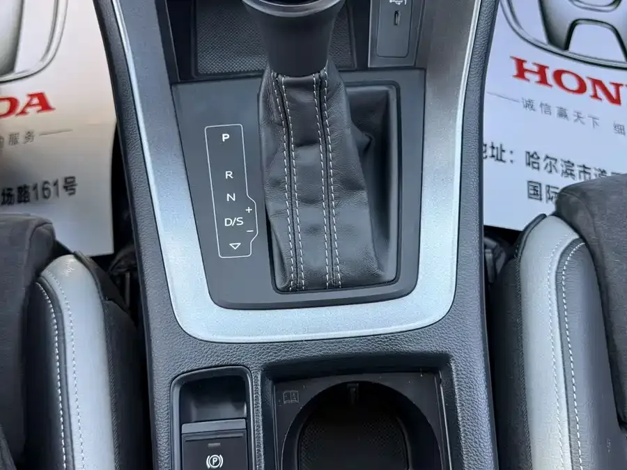 Audi Q3 2022 35 TFSI Fashionable and Dynamic 2022 — миниатюра 5