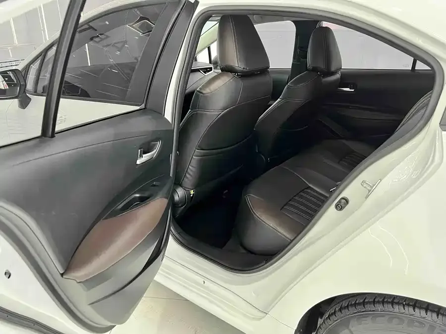 Toyota Corolla Corolla 2021 TNGA 1.5L CVT Pioneer Edition 2022 — миниатюра 4