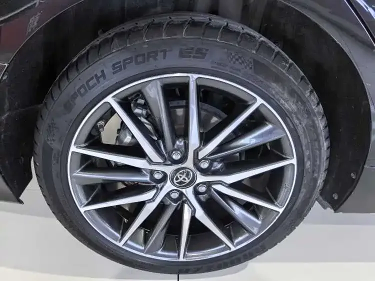 Toyota Camry Camry 2021 2.5G Deluxe Edition 2022 — миниатюра 5