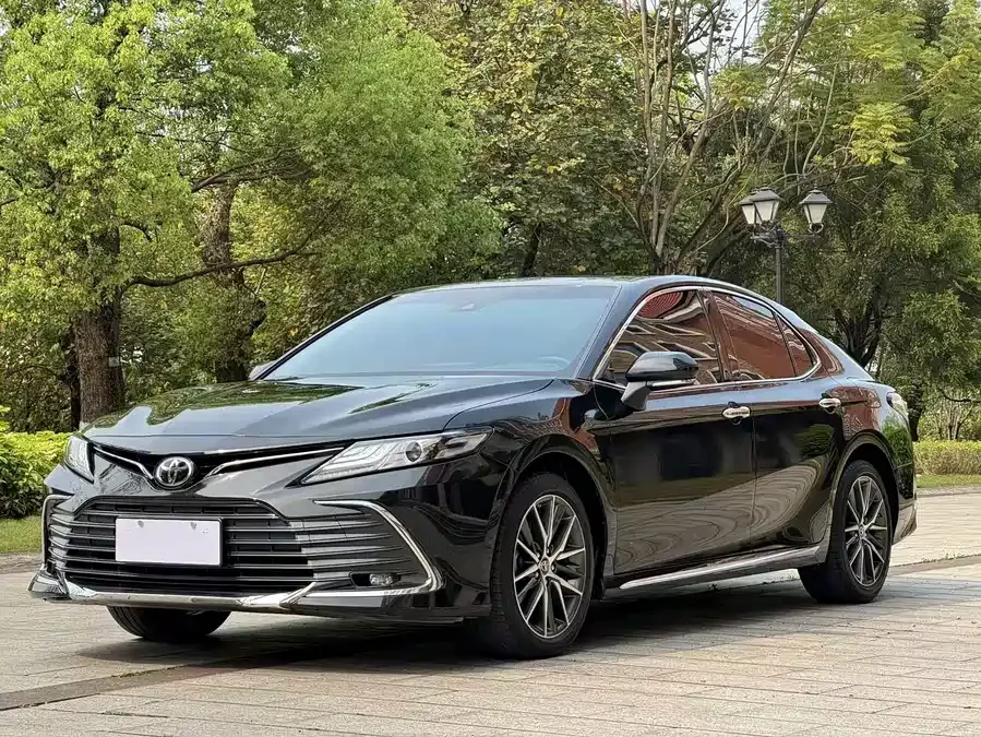 Toyota Camry Camry 2023 2.5G Deluxe Edition 2024 — фото 1, купить с доставкой в Москву