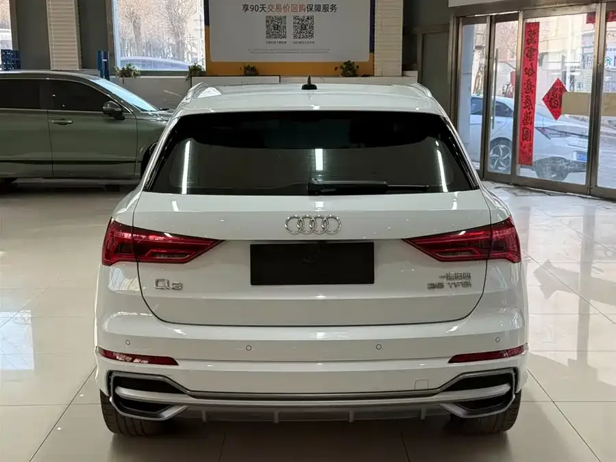 Audi Q3 2022 35 TFSI Fashionable and Dynamic 2022 — миниатюра 2