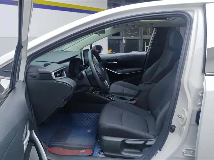 Toyota Corolla 2021 Corolla Hybrid 1.8L E-CVT Elite Edition 2022 — миниатюра 3