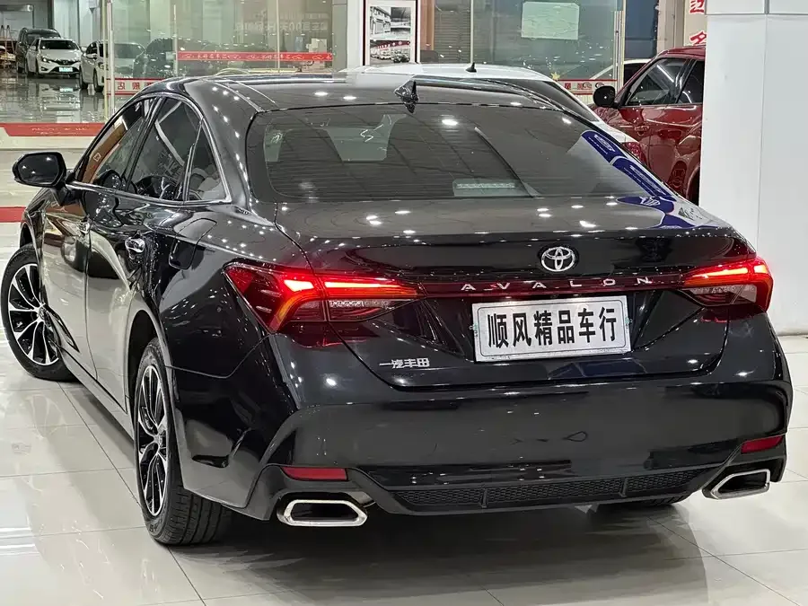 Toyota Avalon Asia Dragon 2022 2.0L Deluxe Edition 2022 — миниатюра 2