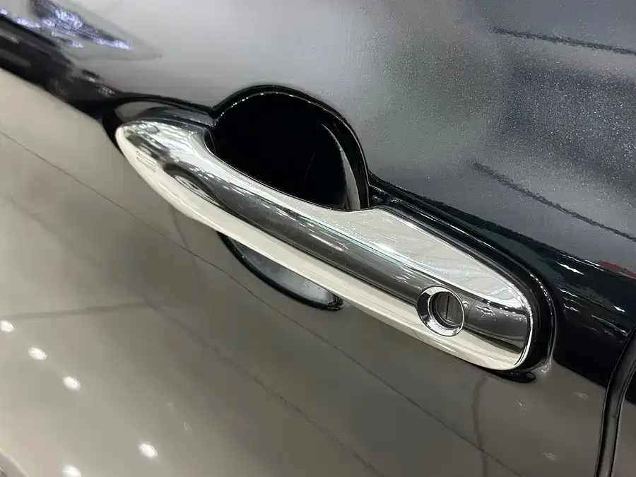 Toyota Avalon Asia Dragon 2022 2.0L Deluxe Edition 2022 — миниатюра 3