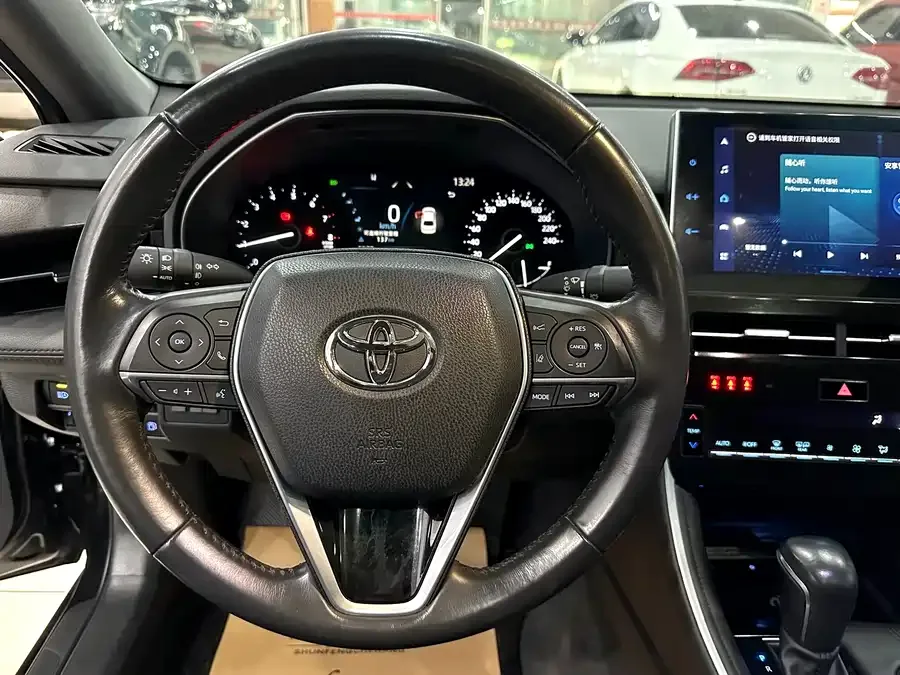 Toyota Avalon Asia Dragon 2022 2.0L Deluxe Edition 2022 — миниатюра 4