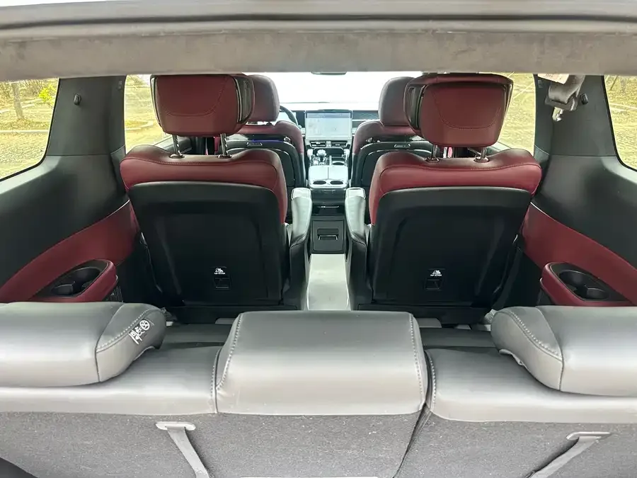 GAC Trumpchi M8 Trumpchi M8 2023 Grandmaster Series 400T Supreme Edition 2023 — миниатюра 4